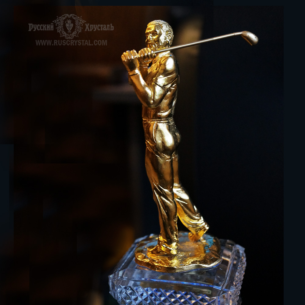 изготовление на заказ призов  спортивных наград и кубков приз по гольфу