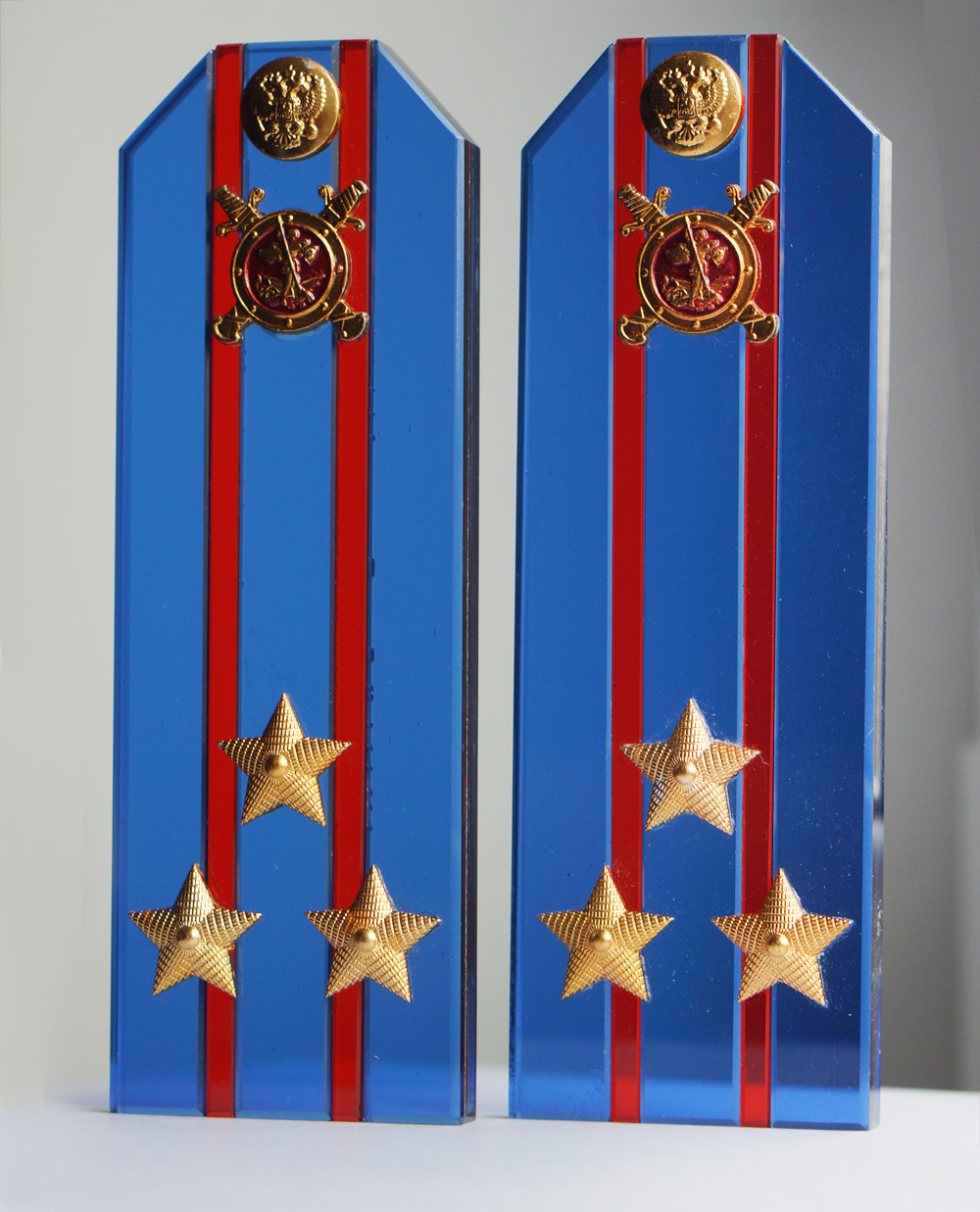 погоны из цветного и оптического стекла 