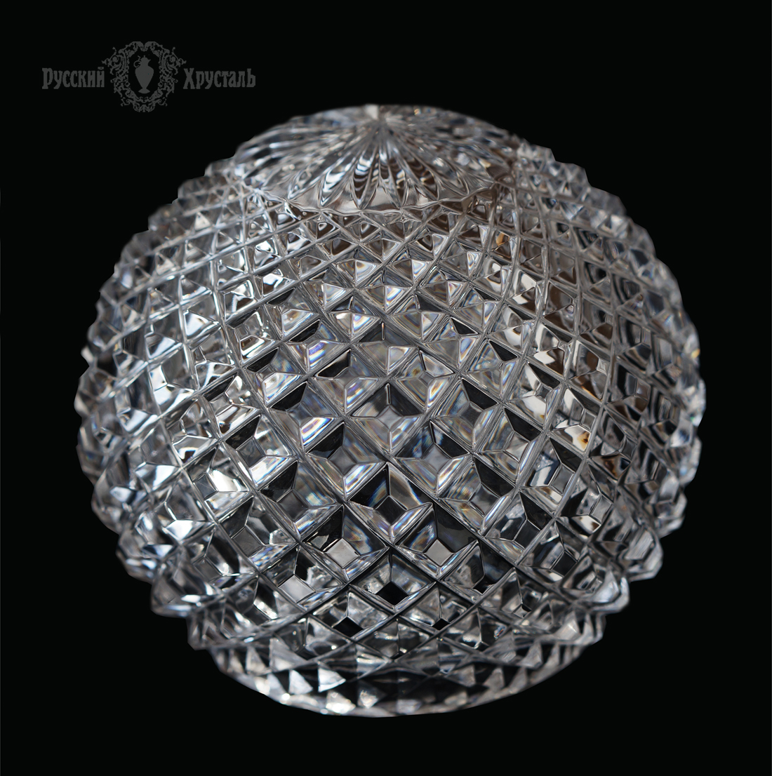 навиршие столба лестницы хрустальный шар