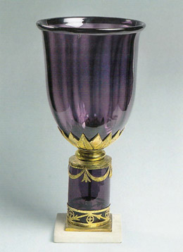 ваза светильник из марганцевого стекла и бронзы  середина 18 века Императорский стеклянный завод