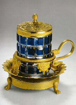 стакан  двухслойного цветного хрусталя с бронзовым подстаканником Императорский стеклянный завод 1820 годы