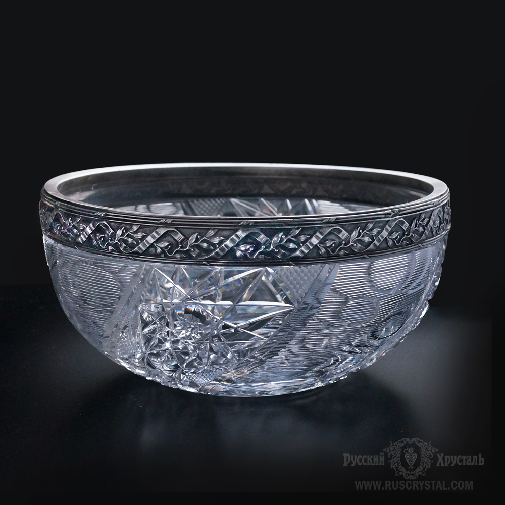 ваза для стола  изготовлена по согласованной фотографии  рисунка алмазной грани на антикварном хрустале