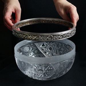 изготовленная под серебряную оправу ваза из хрусталя реставрация антикварного хрусталя под серебряные оправы